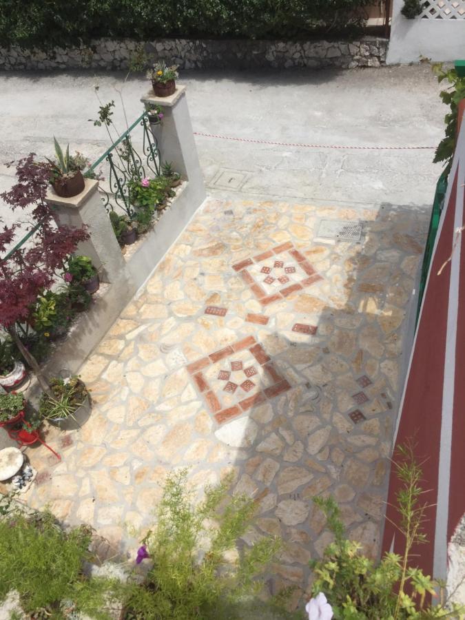 Vintage House For Rent 60M From Sea Apartamento Baška Voda Exterior foto